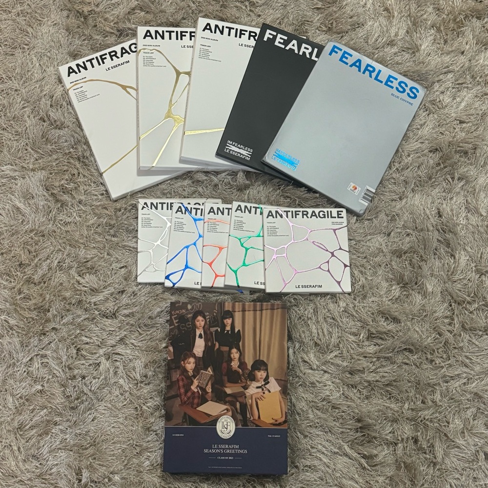 le sserafim collection